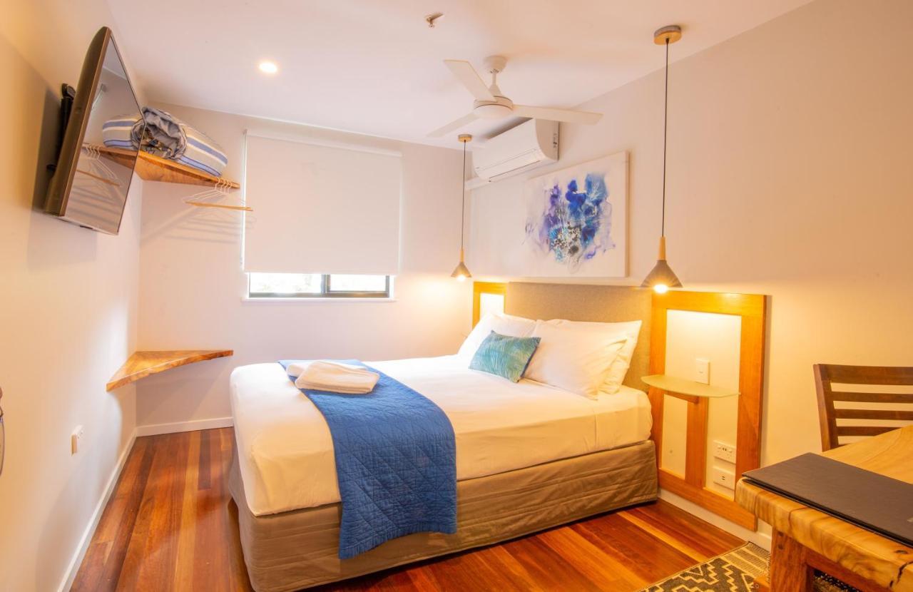 Airlie Guest House Еърли Бийч Стая снимка