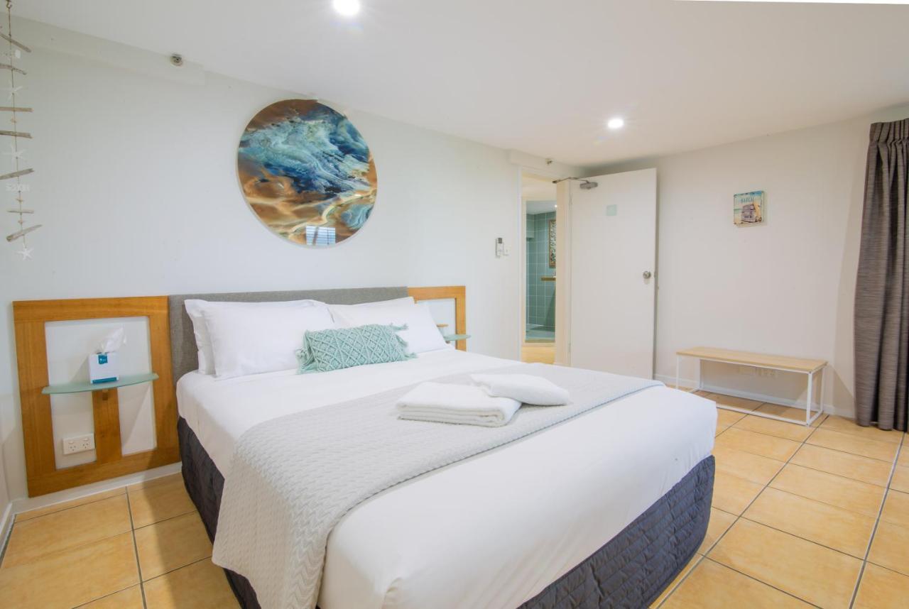 Airlie Guest House Еърли Бийч Стая снимка
