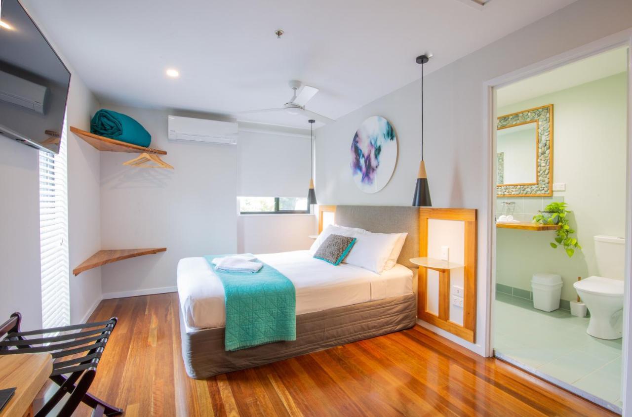 Airlie Guest House Еърли Бийч Стая снимка
