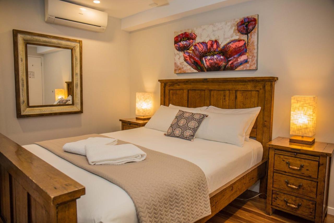 Airlie Guest House Еърли Бийч Стая снимка