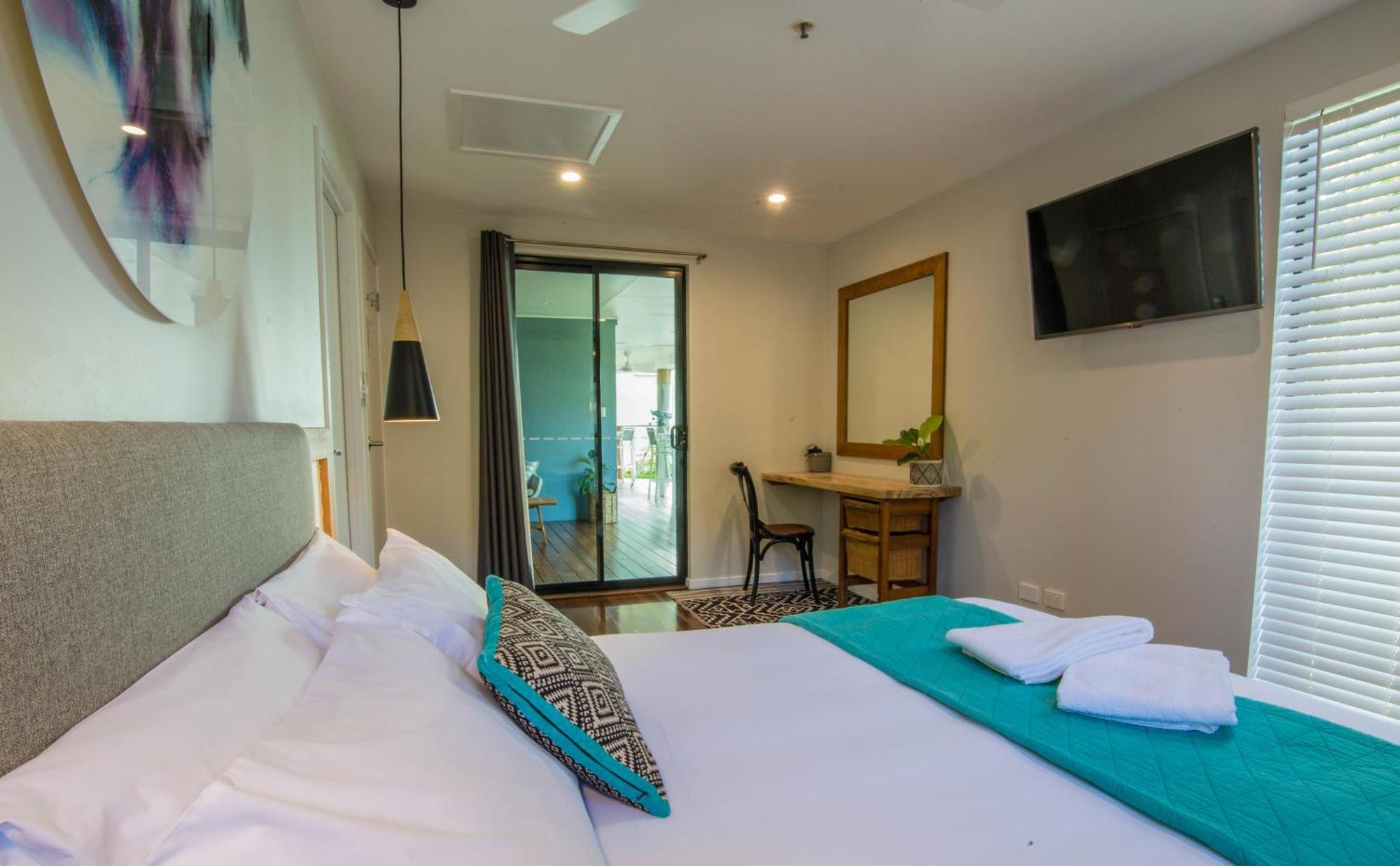 Airlie Guest House Еърли Бийч Стая снимка
