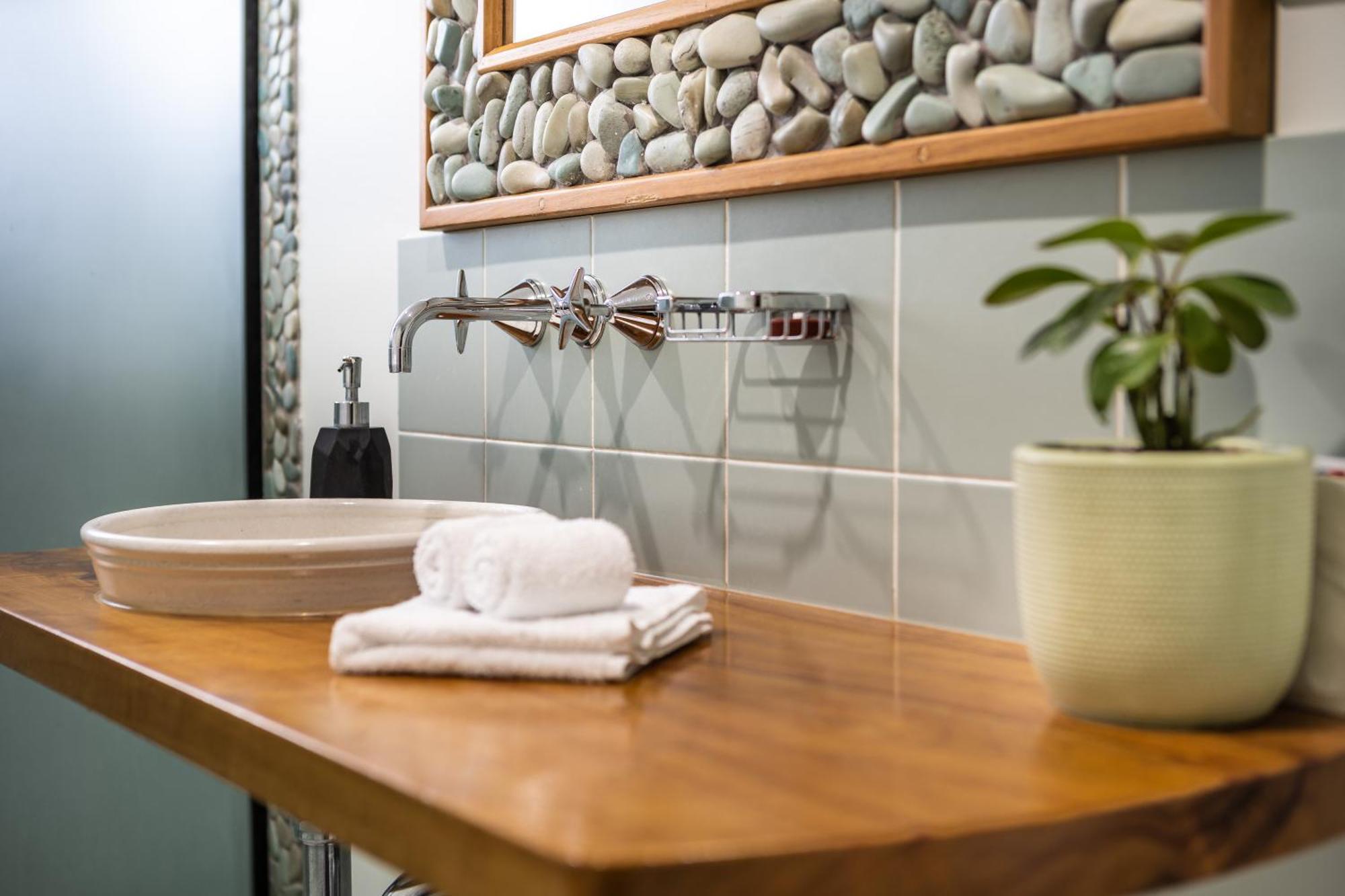 Airlie Guest House Еърли Бийч Стая снимка